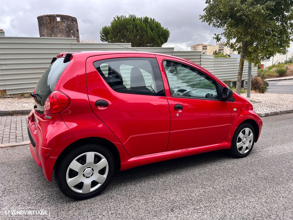 Toyota Aygo 1.0 + - 6