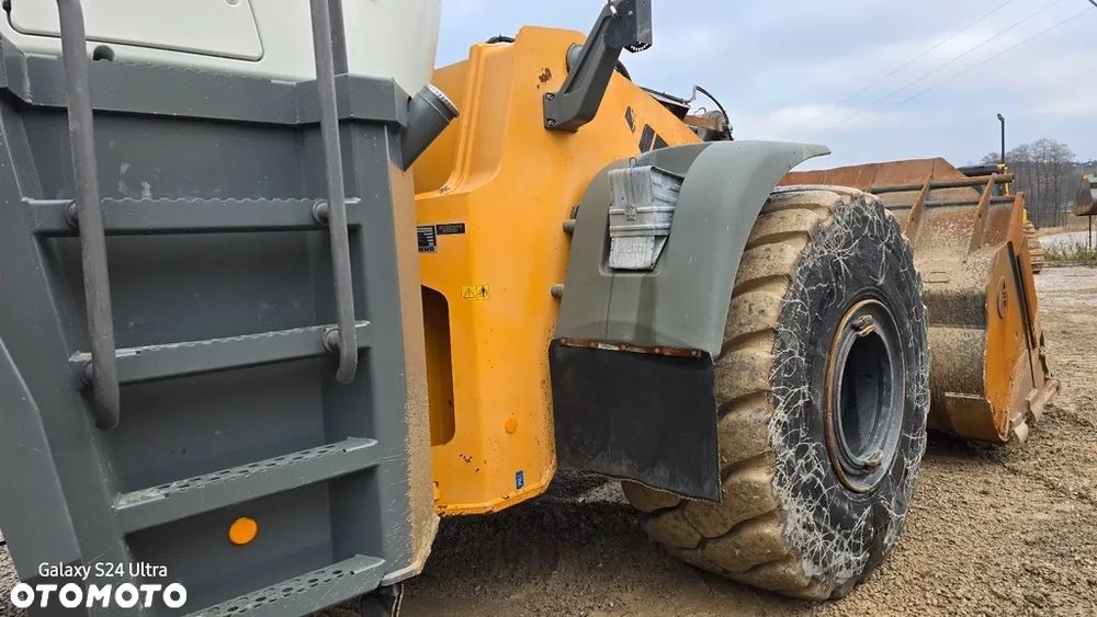 Liebherr 586 - 6