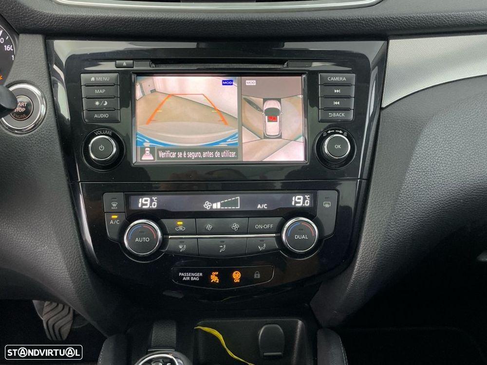 Nissan Qashqai 1.3 DIG-T N-Connecta - 18