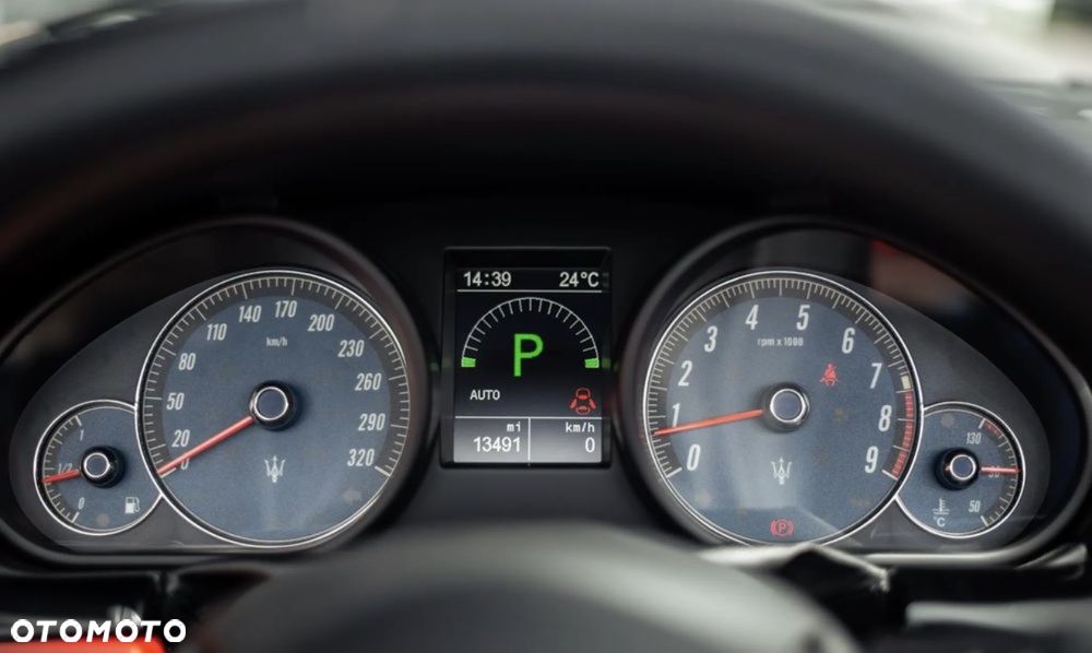 Maserati GranCabrio Sport - 20