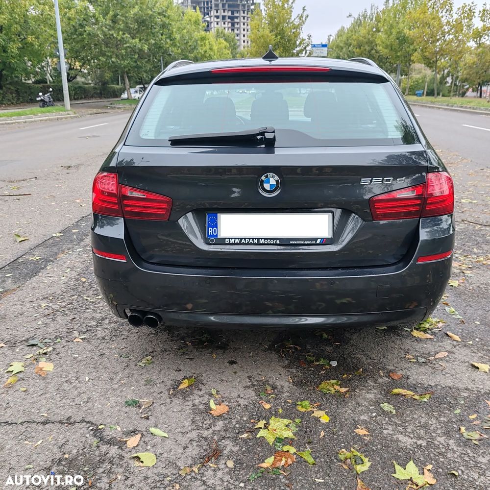 BMW Seria 5 520d AT - 7
