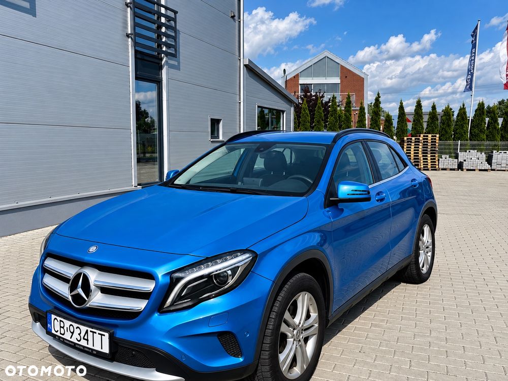 Mercedes-Benz GLA 180 7G-DCT - 1