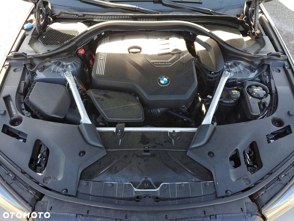 BMW Seria 5 530i M Sport Edition - 10