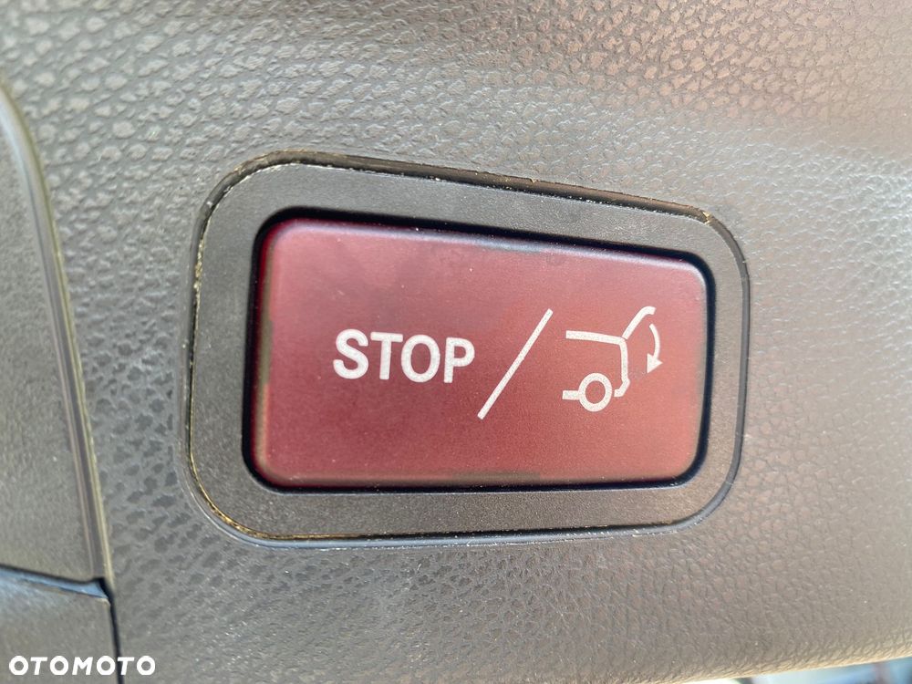 Mercedes-Benz GLC Coupe 250 4-Matic - 25