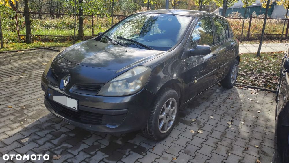 Renault Clio - 1