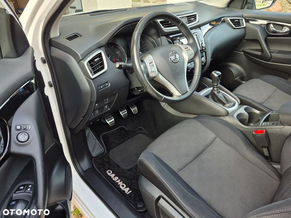 Nissan Qashqai 1.6 dCi TEKNA+ - 29