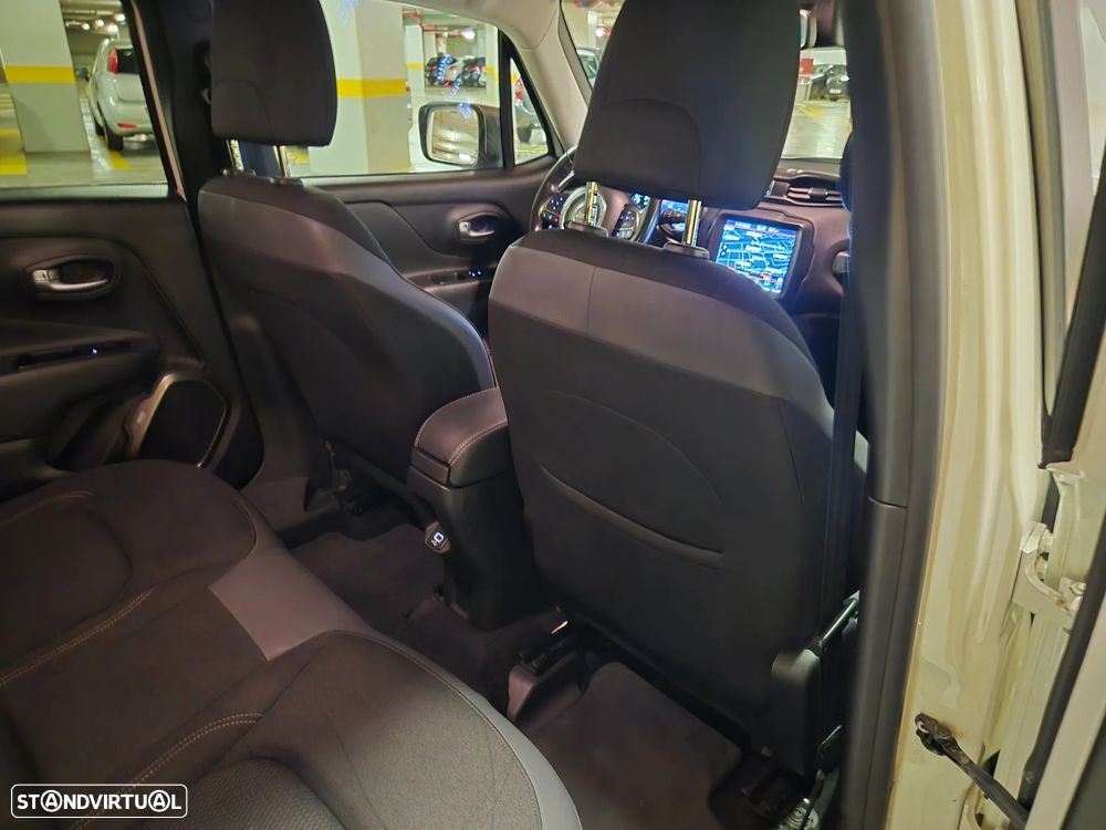 Jeep Renegade 1.6 MJD Sport - 34