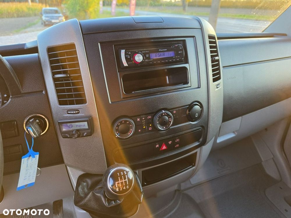 Volkswagen Crafter - 28