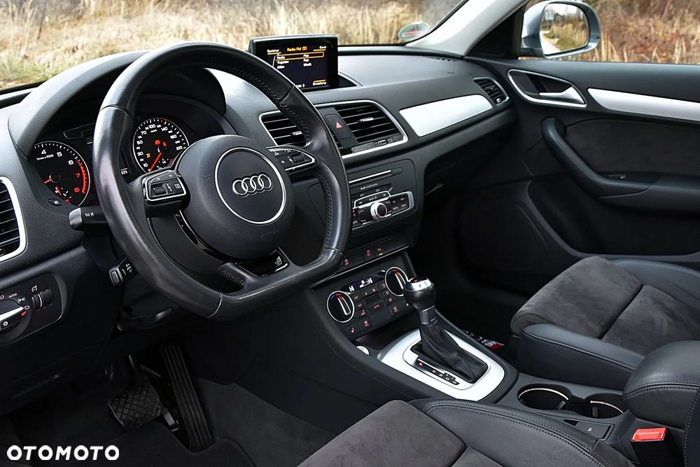 Audi Q3 1.4 TFSI Sport S tronic - 22