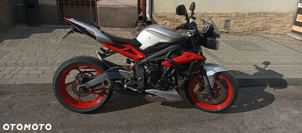 Triumph Street Triple - 2