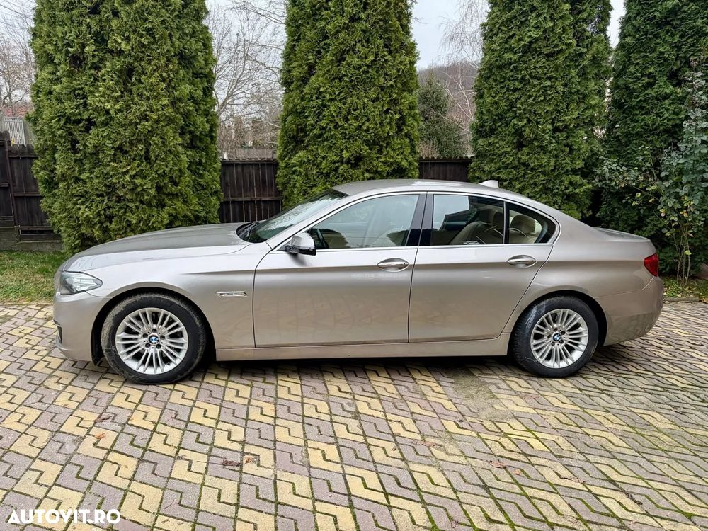 BMW Seria 5 520d Aut. Luxury Line - 16