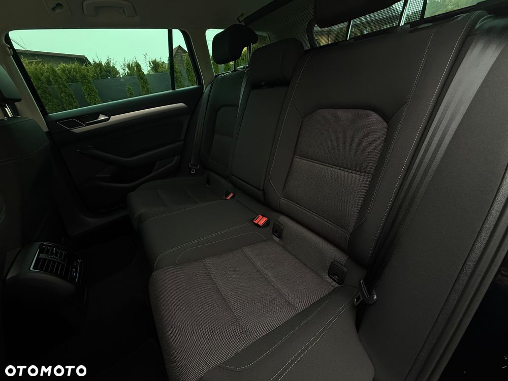 Volkswagen Passat 2.0 TDI (BlueMotion Technology) Comfortline - 37