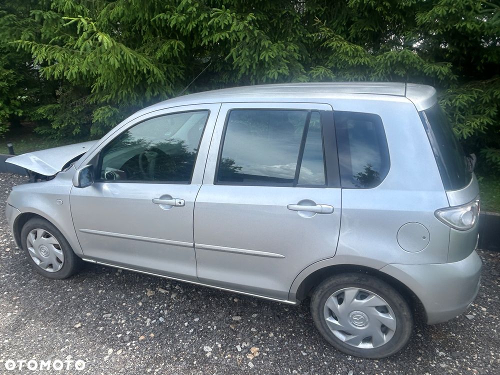 Mazda 2 - 1