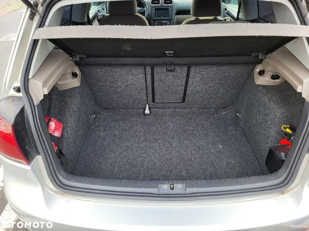 Volkswagen Golf 2.0 TDI DPF Comfortline 119 g - 21