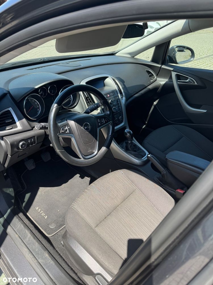 Opel Astra 1.4 T Enjoy - 24
