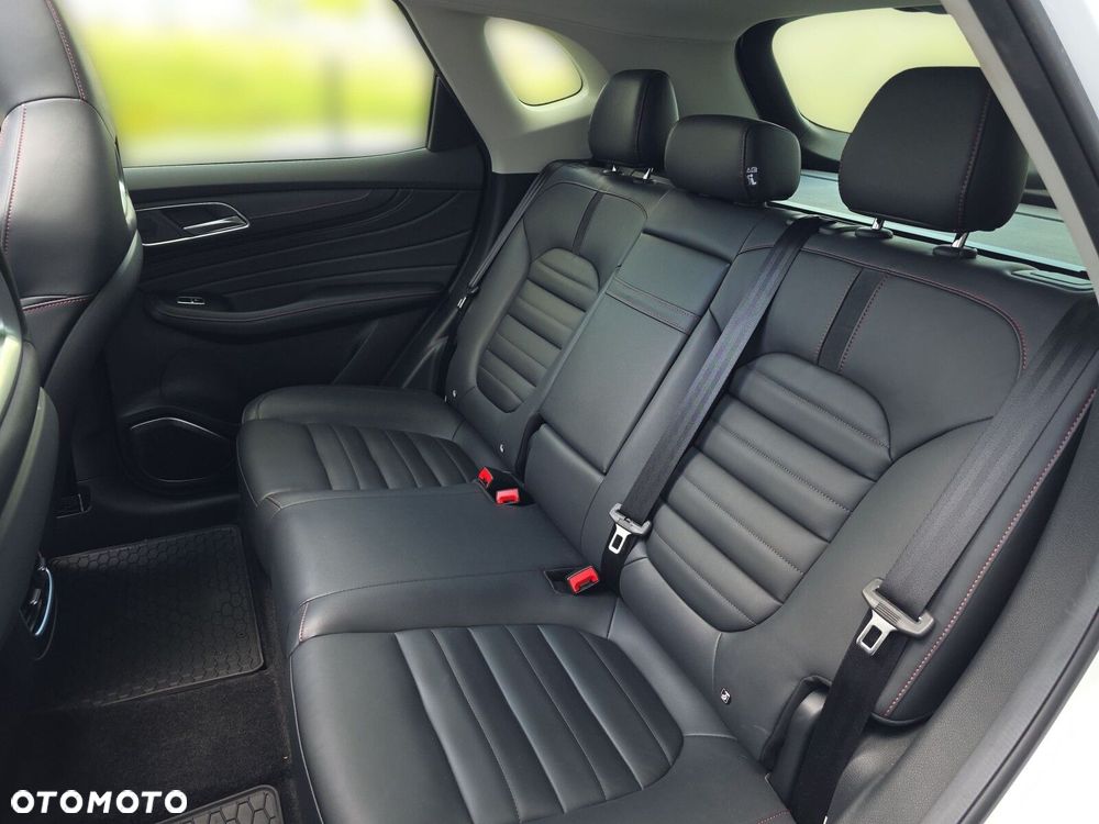 MG HS 1.5 T-GDI Exclusive - 28