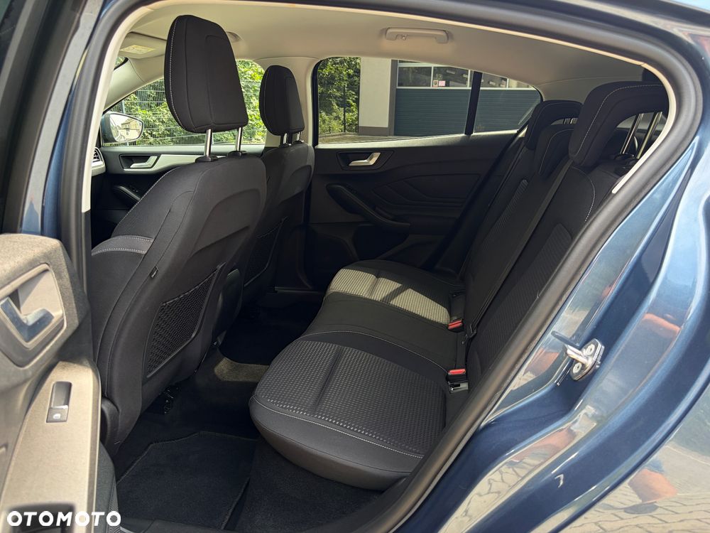 Ford Focus 1.0 EcoBoost Trend - 17