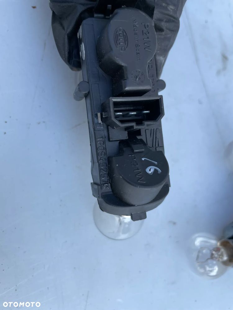 WKŁAD LAMPY LEWY PRAWY TYŁ SEAT LEON II 1P0945257C - 3