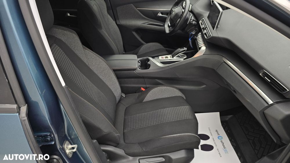 Peugeot 5008 - 19