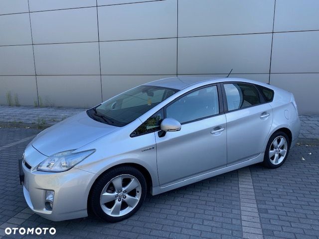 Toyota Prius (Hybrid) Comfort - 3
