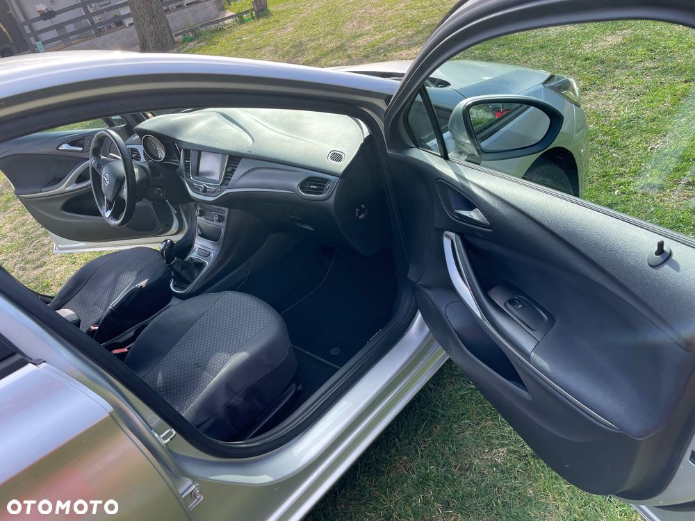 Opel Astra 1.4 T Elite - 9