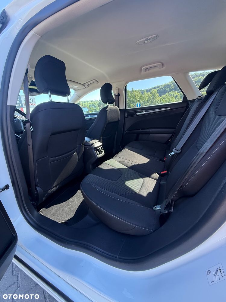 Ford Mondeo 2.0 EcoBlue Titanium - 23