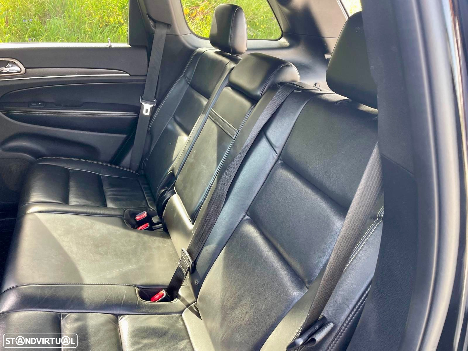Jeep Grand Cherokee 3.0 CRD V6 Overland - 11