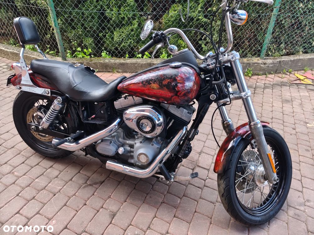Harley-Davidson Dyna Street Bob - 1