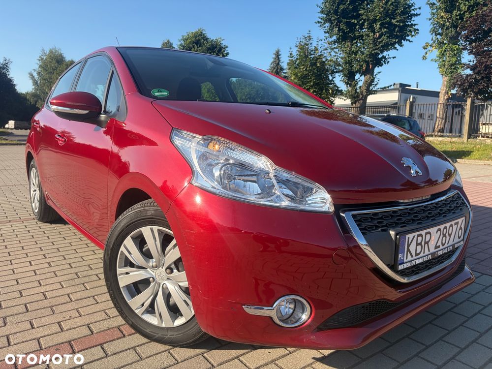 Peugeot 208 95 VTI Allure - 12