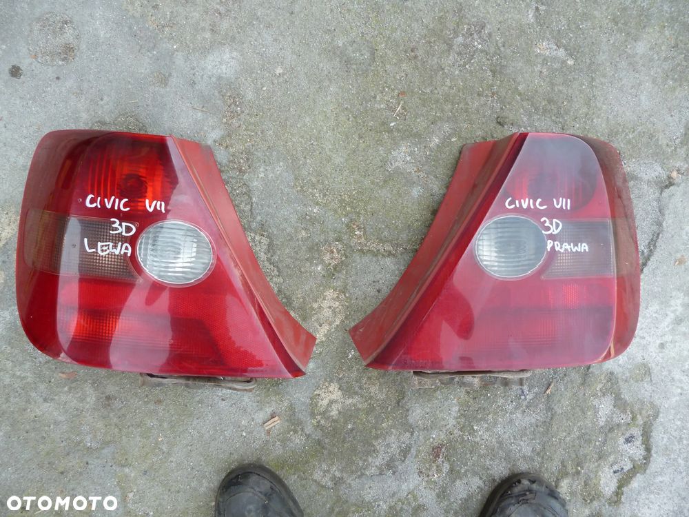 HONDA CIVIC VII 3D LAMPA TYLNA LEWA LUB PRAWA - 1