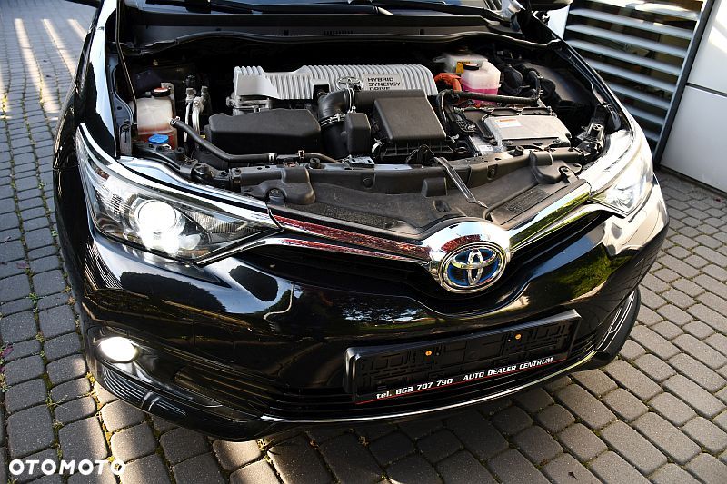 Toyota Auris 1.8 HSD Prestige NAVI - 37