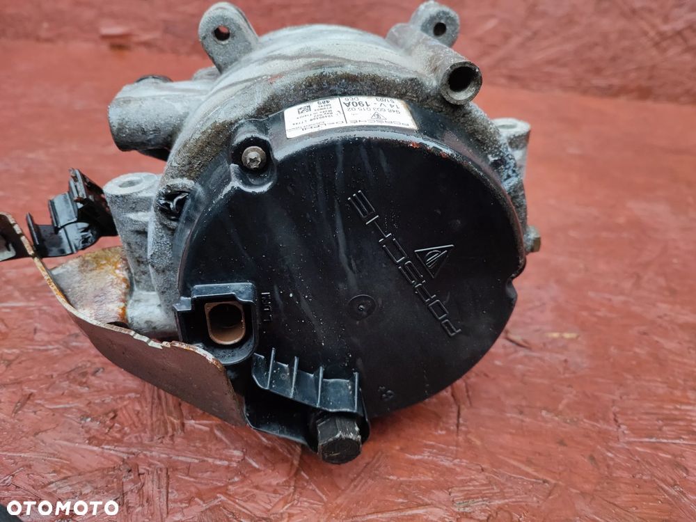 PORSCHE CAYENNE ORYGINALNY ALTERNATOR DO GAMY SILNIKA M48.00 V8 4.5 / 4.5 TURBO S CHŁODZONY CIECZĄ MARKI DELPHI 190A O NR. 948 603 015 02 OEM - 7
