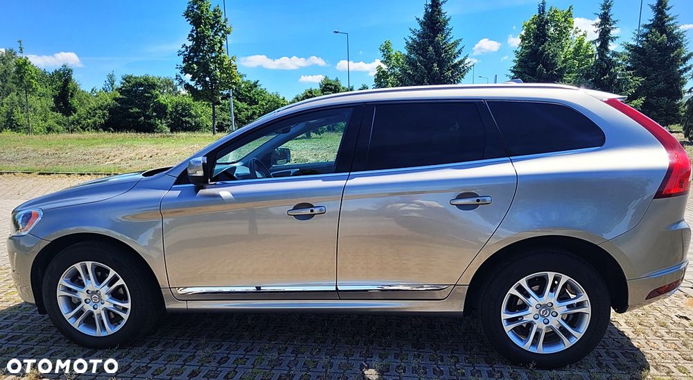 Volvo XC 60 T5 R-Design Momentum - 5