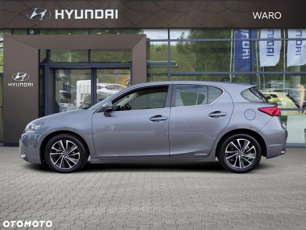 Lexus CT - 3
