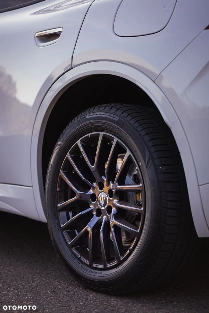 Maserati Grecale mHEV Modena - 12