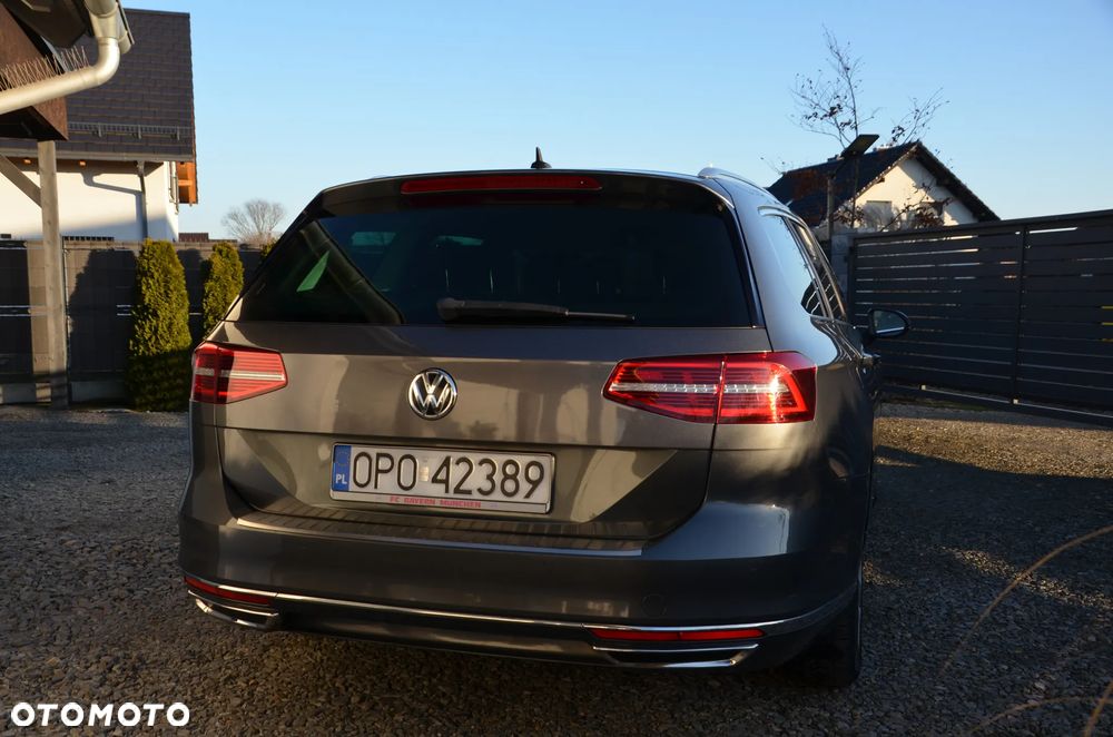 Volkswagen Passat 2.0 TDI (BlueMotion Technology) DSG Highline - 14