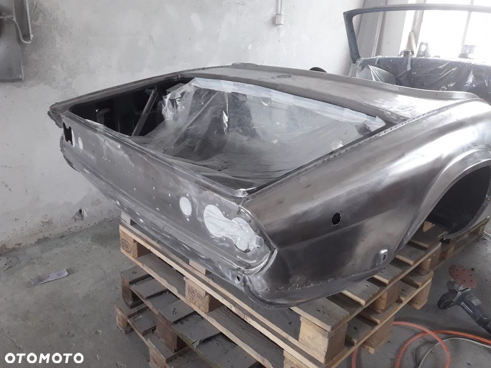 Triumph Spitfire - 11