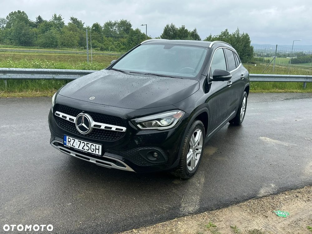 Mercedes - Benz GLA