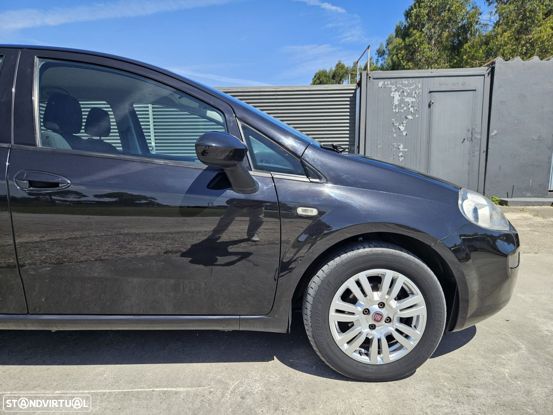 Fiat Punto 1.3 M-Jet Lounge S&S - 9
