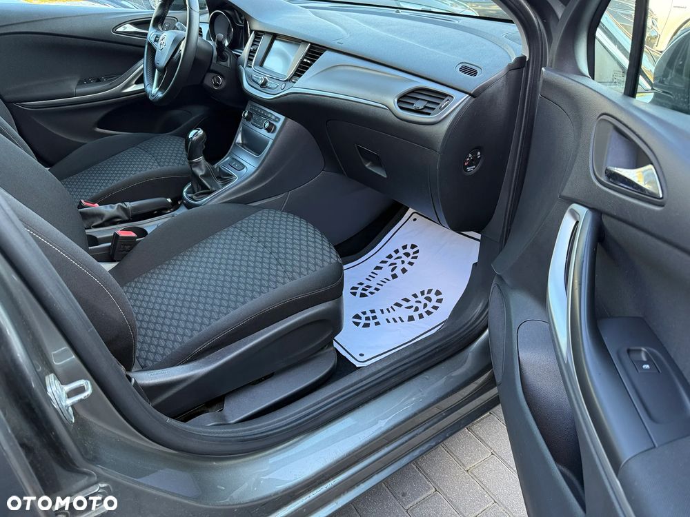 Opel Astra 1.4 T Dynamic - 17