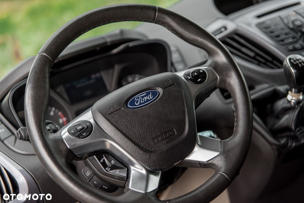 Ford Tourneo Custom 2.0 TDCi L1 Titanium - 24