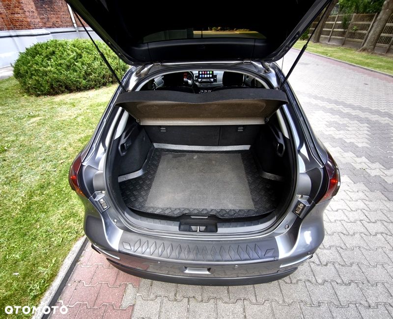 Mitsubishi Lancer 1.6 Intense - 29