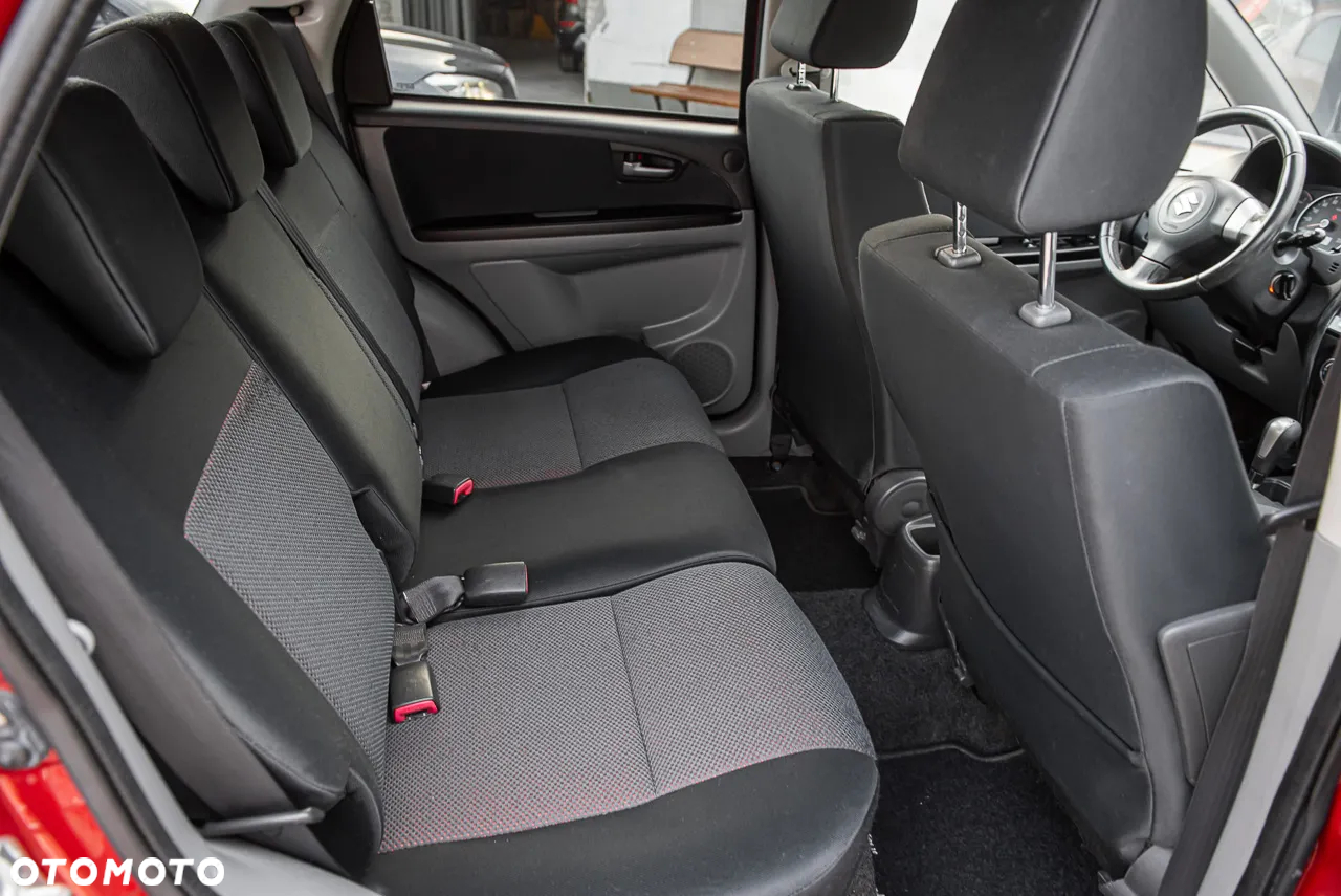 Suzuki SX4 1.6 Premium - 18