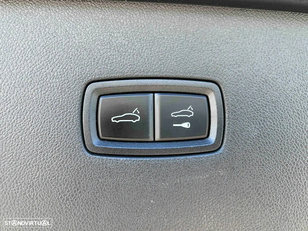 Porsche Cayenne Coupé E-Hybrid - 40