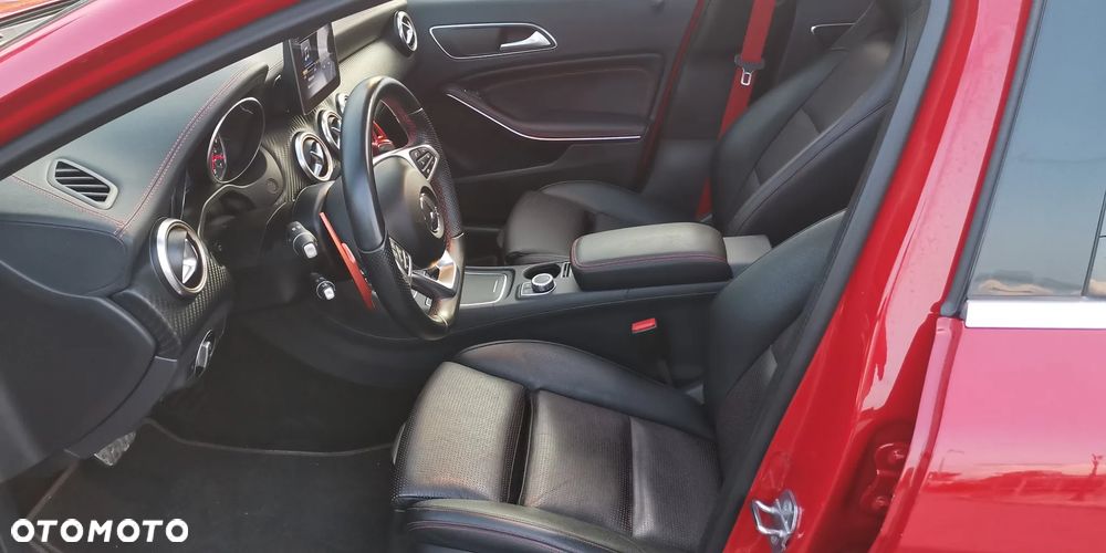 Mercedes-Benz Klasa A 220 4Matic 7G-DCT AMG Line - 18