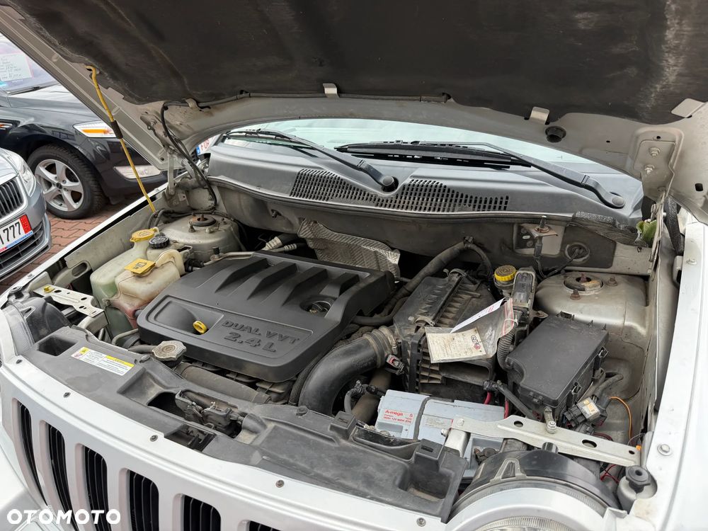 Jeep Compass 2.4I 4x4 CVT Limited - 36