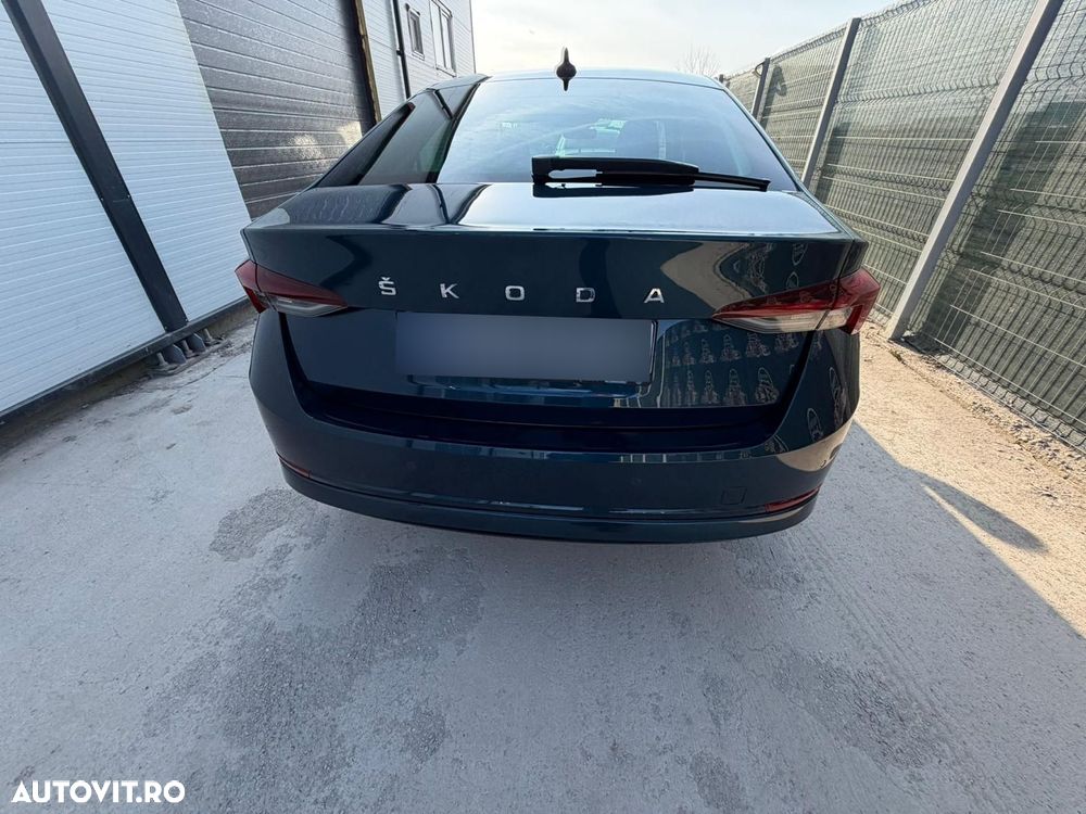 Skoda Octavia 2.0 TDI DSG Style - 11