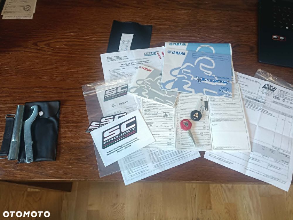 Yamaha MT-07 MT07 ksiazka instrukcja obslugi serwisowa owner's manual klucz klucze karta gwarancyjna dokumenty - 2