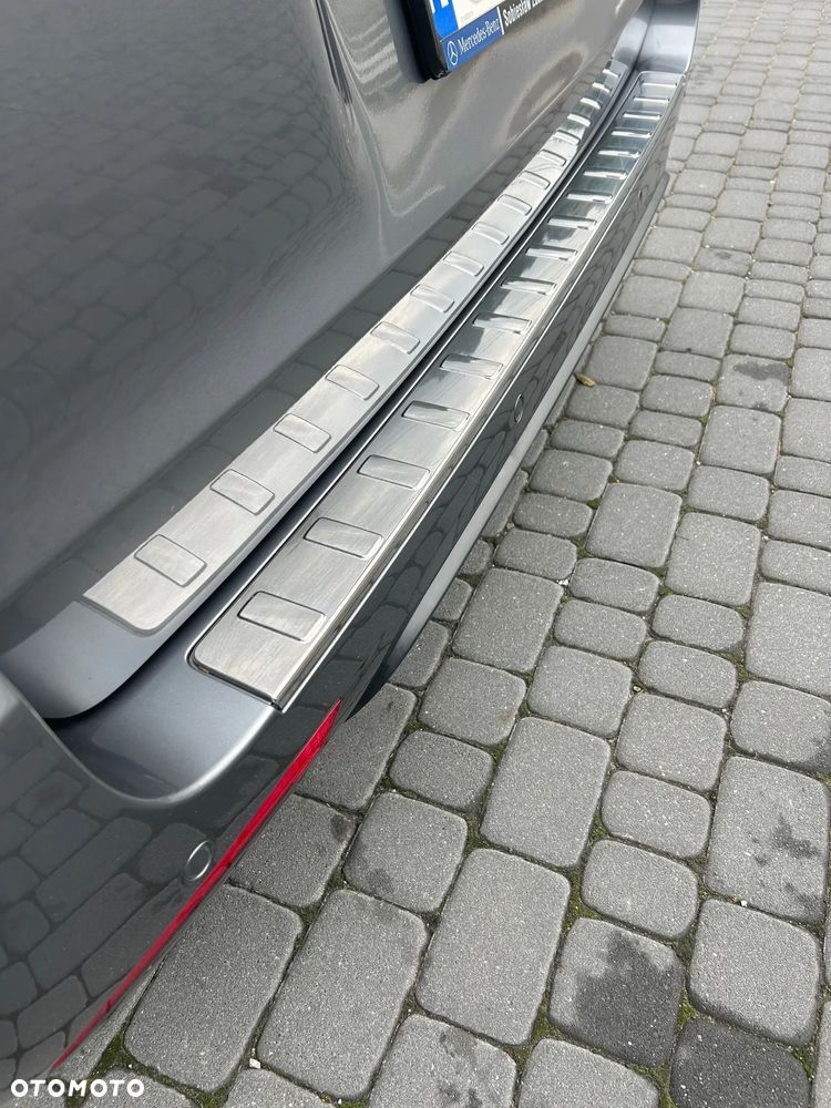 Mercedes-Benz Klasa V 250 d 4-Matic Avantgarde 9G-Tronic (d³ugi) - 12