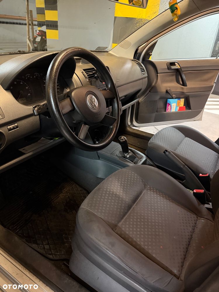 Volkswagen Polo 1.4 16V Basis - 15